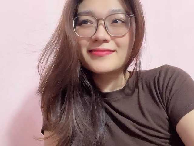 Selena295 live cam on BongaCams