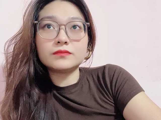 Selena295 live cam on BongaCams