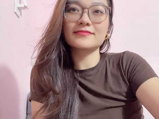 Selena295 live cam on BongaCams