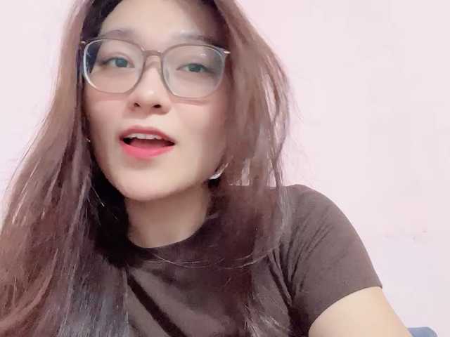 Selena295 live cam on BongaCams