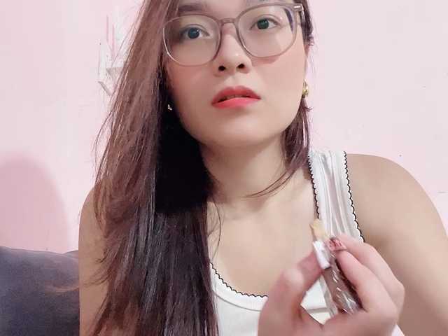 Selena295 live cam on BongaCams