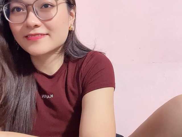 Selena295 live cam on BongaCams