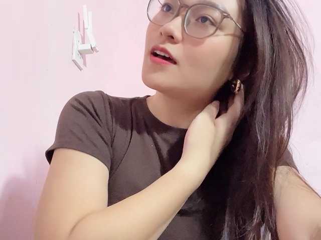 Selena295 live cam on BongaCams
