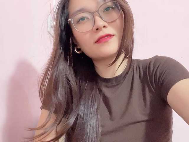 Selena295 live cam on BongaCams