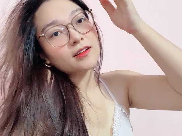 Selena295 live cam on BongaCams