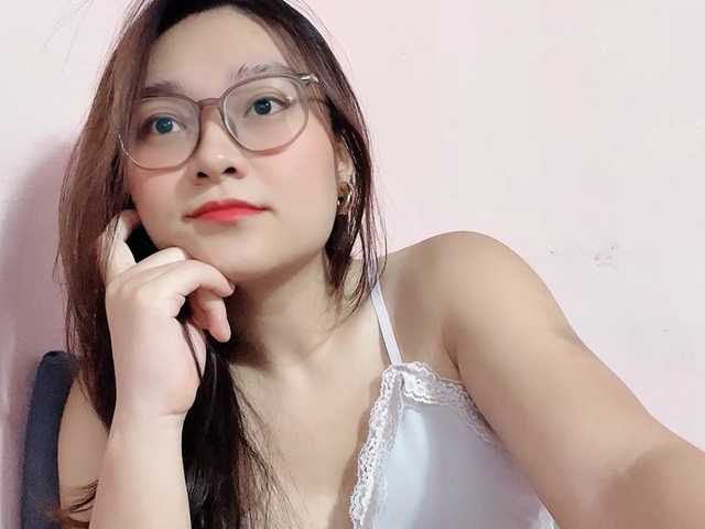 Selena295 live cam on BongaCams