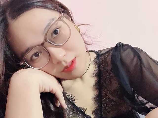 Selena295 live cam on BongaCams