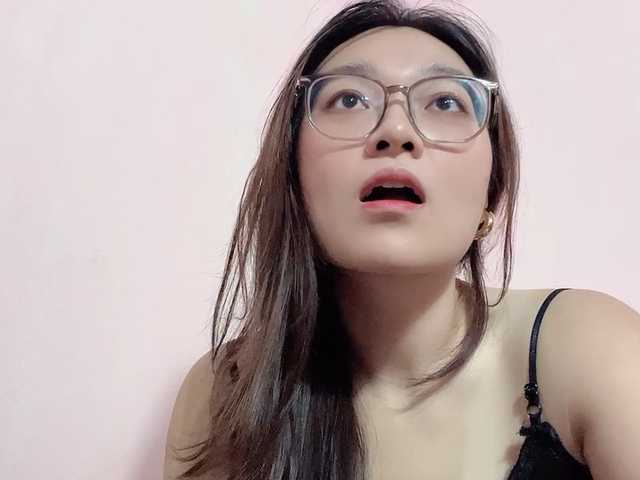 Selena295 live cam on BongaCams