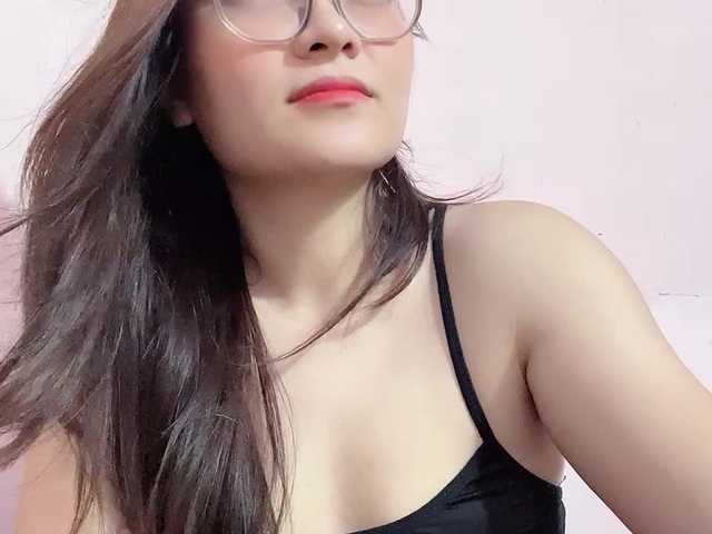 Selena295 live cam on BongaCams