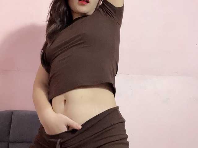 Selena295 live cam on BongaCams