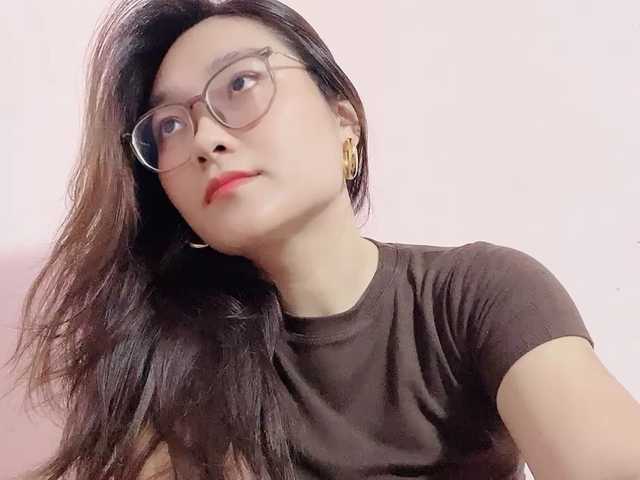 Selena295 live cam on BongaCams