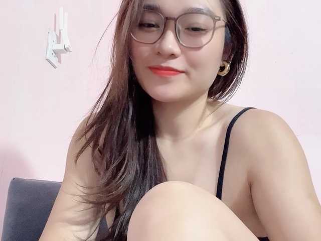 Selena295 live cam on BongaCams
