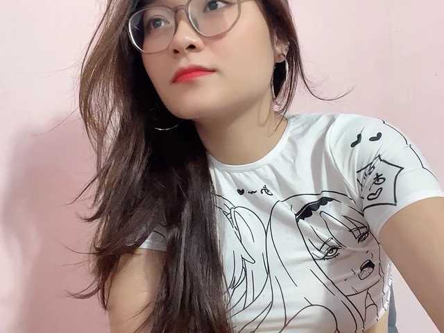 Selena295 live cam on BongaCams