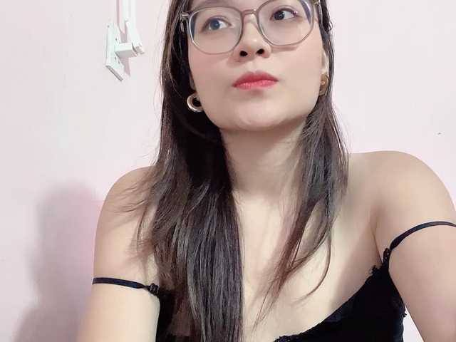 Selena295 live cam on BongaCams