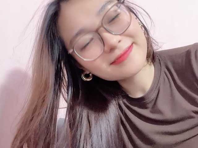 Selena295 live cam on BongaCams