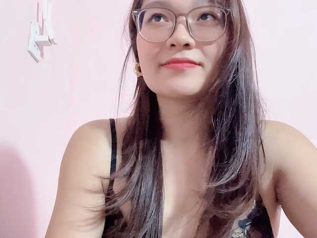 Selena295 live cam on BongaCams