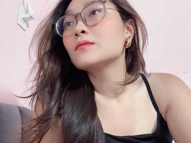 Selena295 live cam on BongaCams