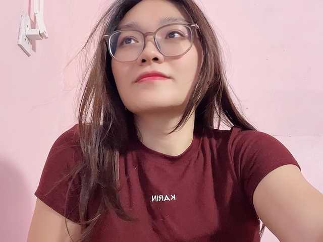 Selena295 live cam on BongaCams