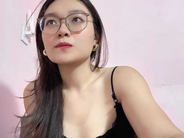 Selena295 live cam on BongaCams