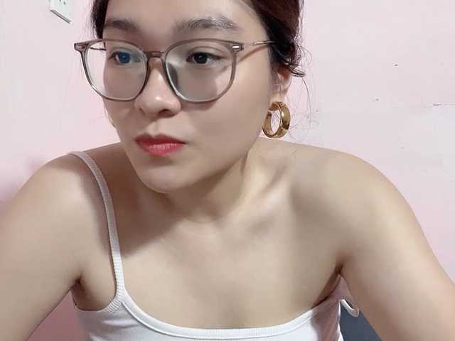 Selena295 live cam on BongaCams