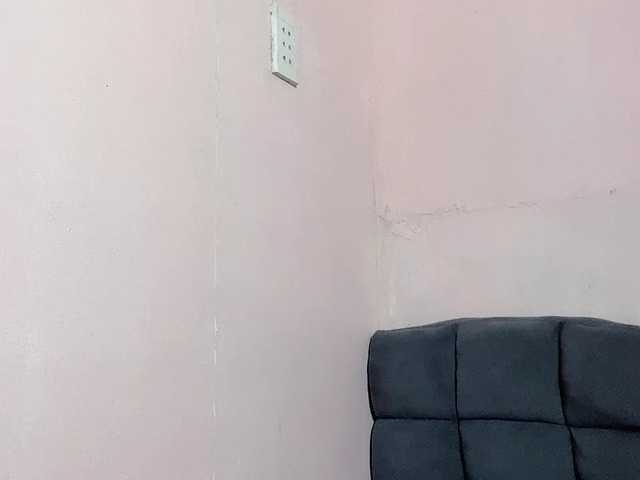Selena295 live webcam show