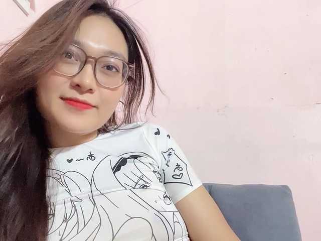 Selena295 live cam on BongaCams