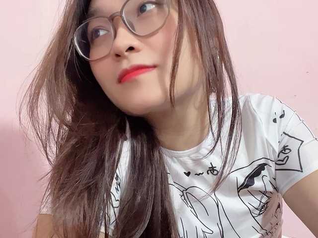 Selena295 live cam on BongaCams