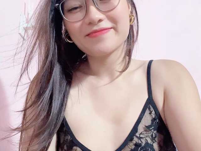 Selena295 live cam on BongaCams