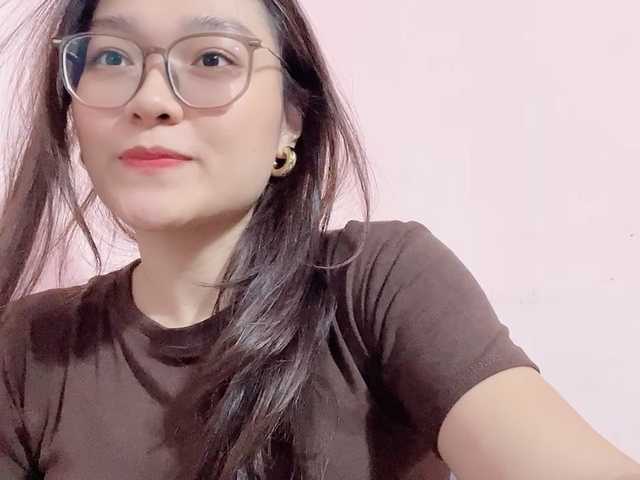Selena295 live cam on BongaCams