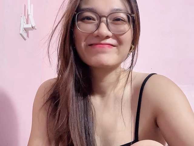 Selena295 live cam on BongaCams