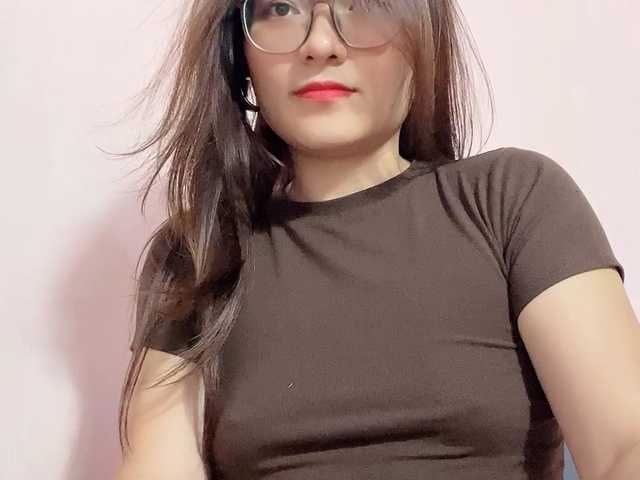 Selena295 live cam on BongaCams