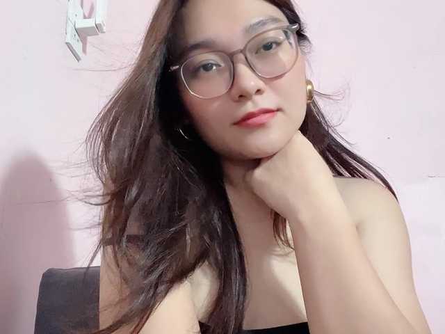 Selena295 live cam on BongaCams