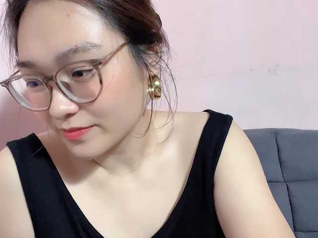 Selena295 live webcam show