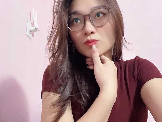 Selena295 live cam on BongaCams