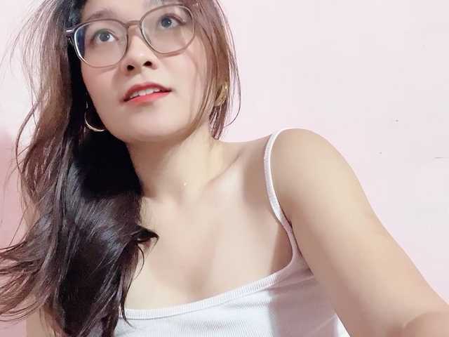 Selena295 live cam on BongaCams