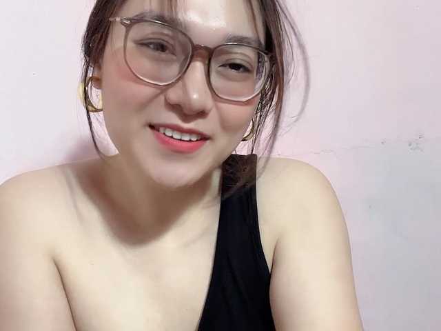 Selena295 live webcam show