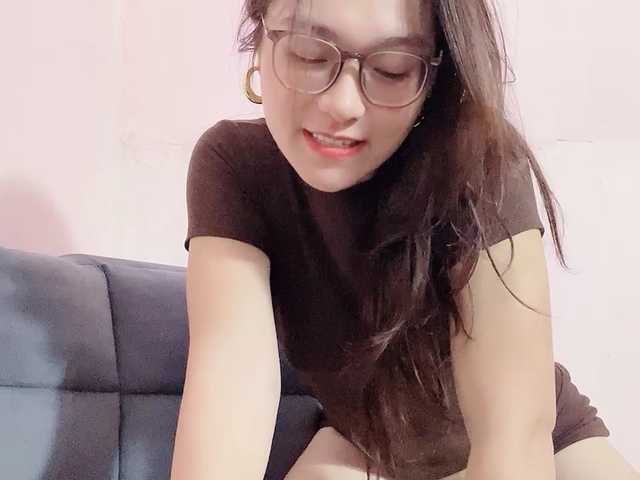 Selena295 live cam on BongaCams