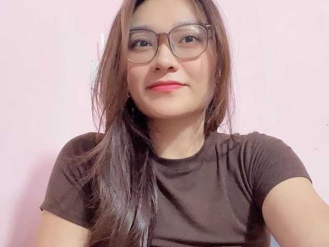 Selena295 live cam on BongaCams