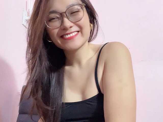 Selena295 live cam on BongaCams