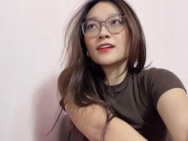 Selena295 live cam on BongaCams