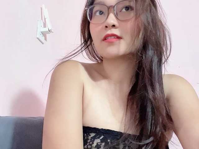 Selena295 live cam on BongaCams