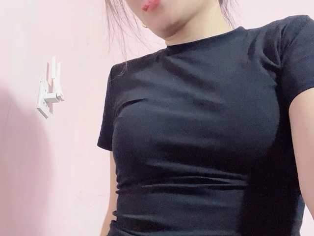 Selena295 live cam on BongaCams