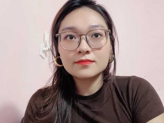 Selena295 live cam on BongaCams