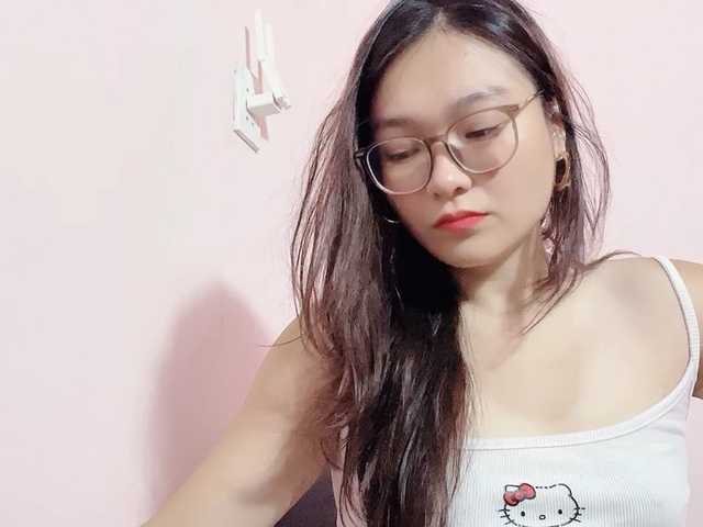 Selena295 live cam on BongaCams