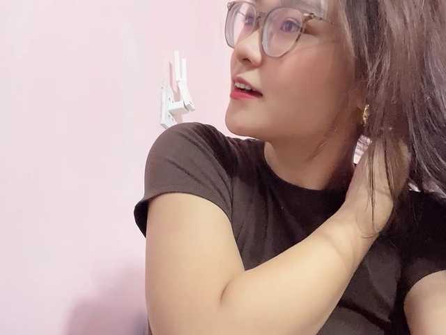 Selena295 live cam on BongaCams