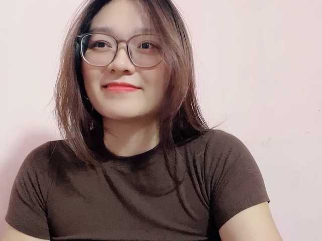 Selena295 live cam on BongaCams