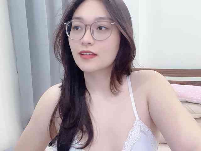 Selena295 bongacams