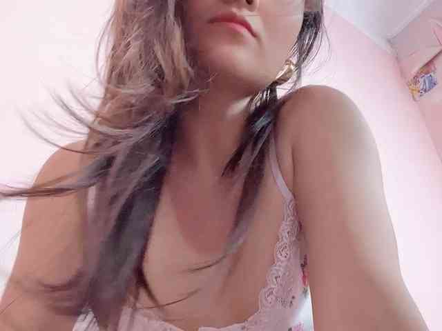 Selena295 webcam