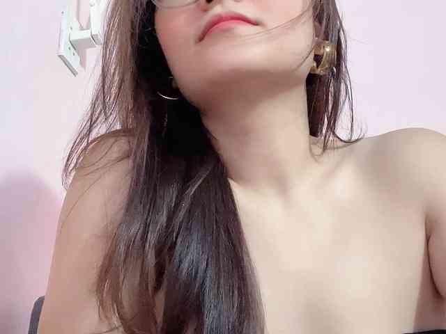 Selena295 webcam