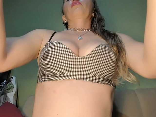 Mspurrfect live cam on BongaCams